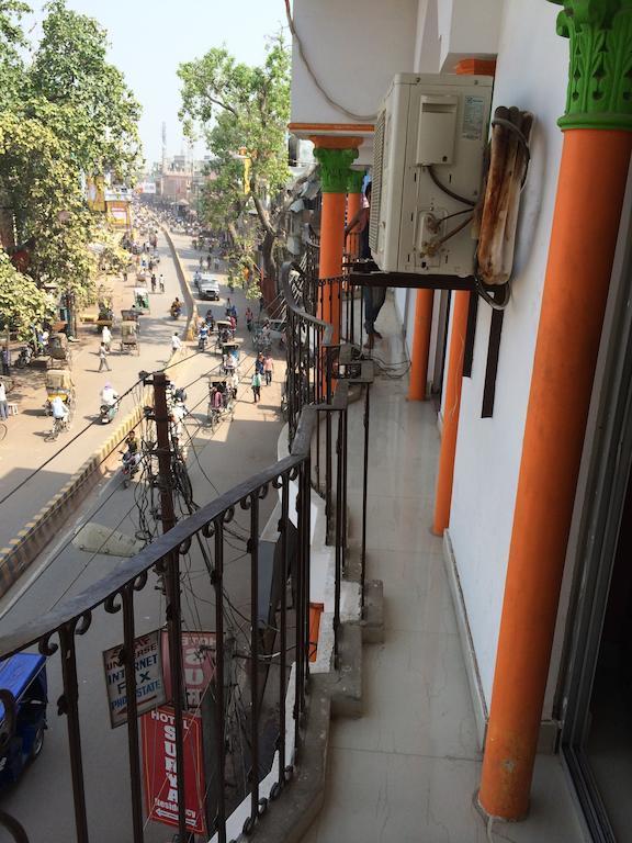 Hotel Pragya International Varanasi Luaran gambar
