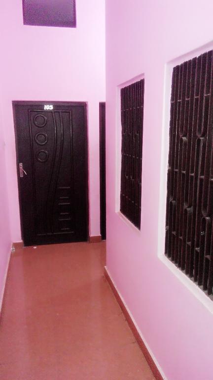 Hotel Pragya International Varanasi Luaran gambar